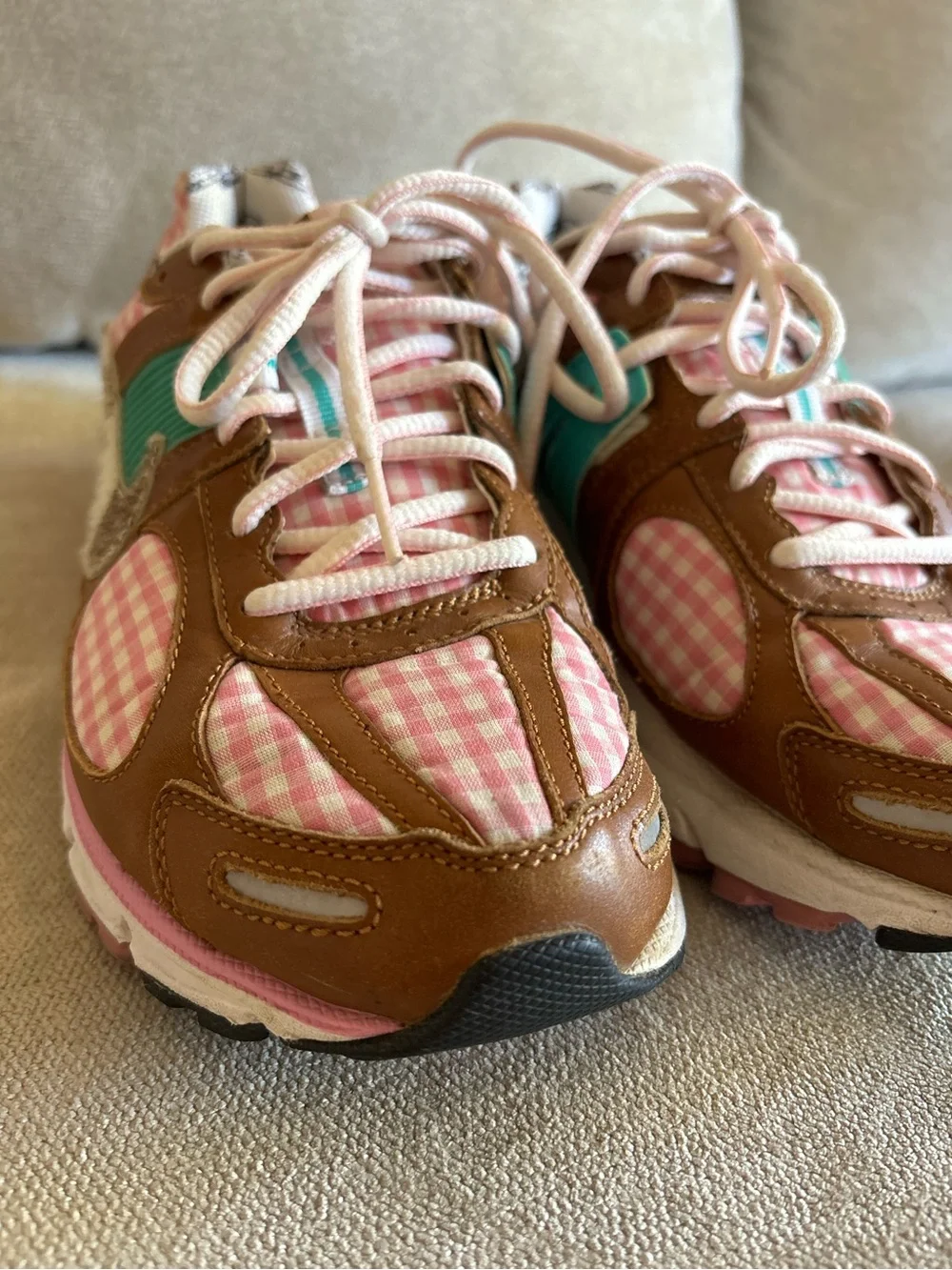 Nike Zoom Vomero 2010 Doernbecher Claire Logue 437535-200 8.5